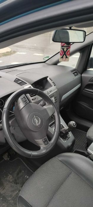 Opel Zafira -  1.8