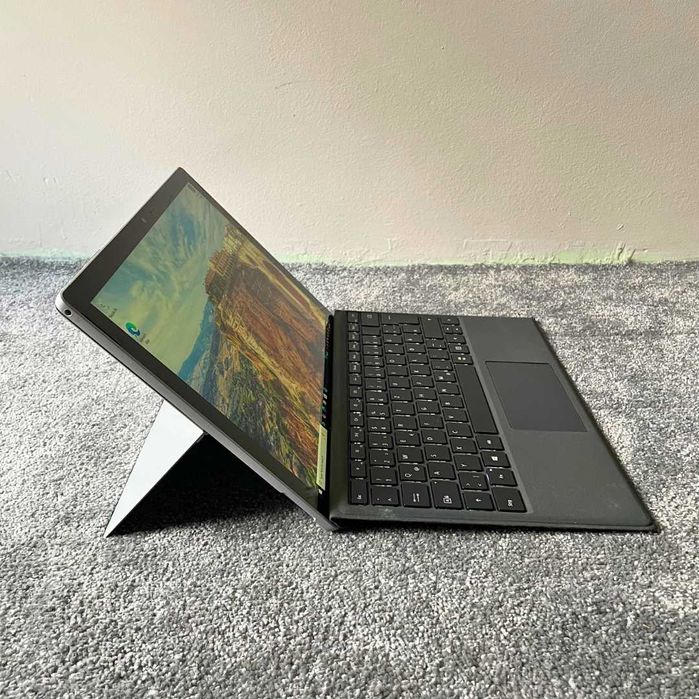 MS Surface Pro - Touchscreen Pixelsense, i5-7300u, 8GB RAM, 256GB NVMe
