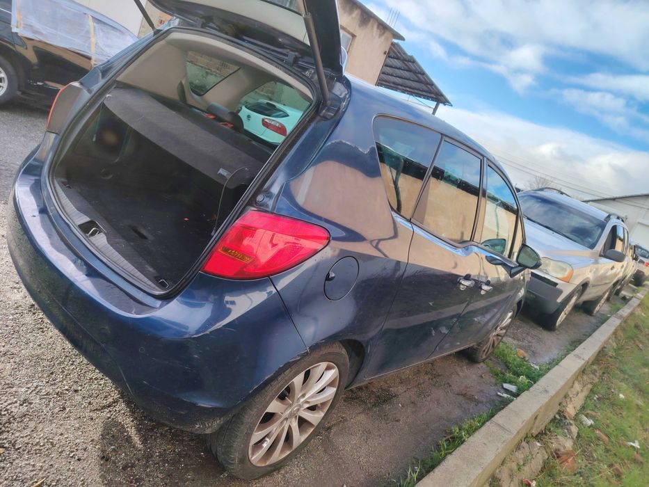 Opel Meriva 1,4 i , Опел Мерива на части! Май 2011