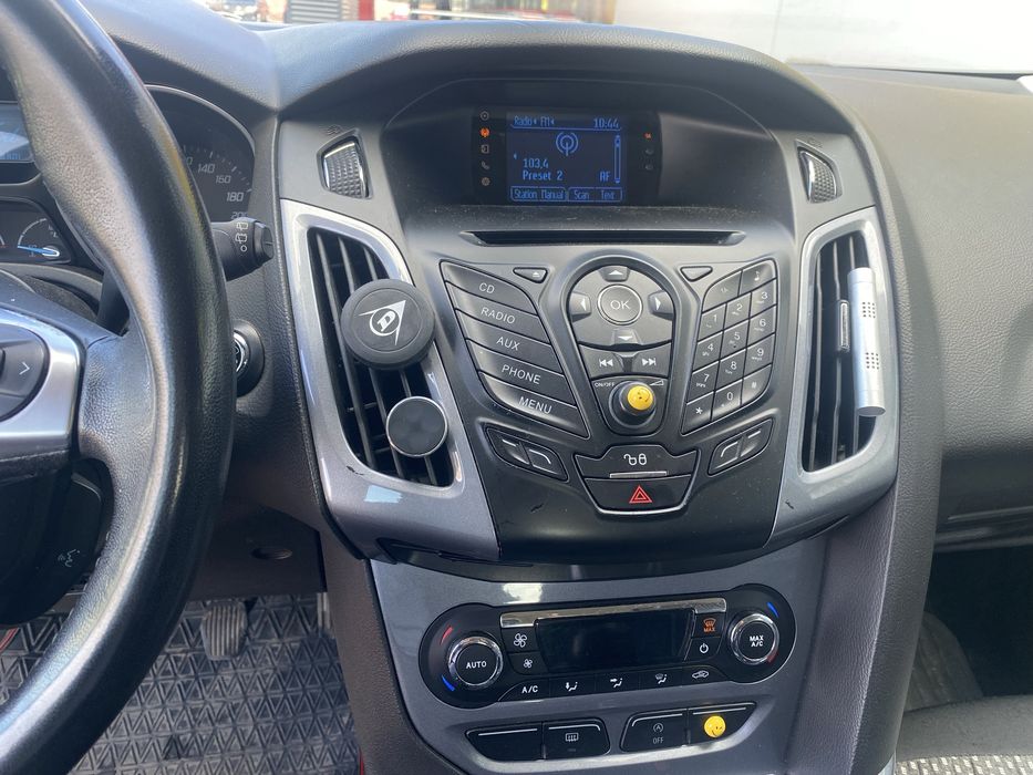 FORD Focus 2011 — imagine 4