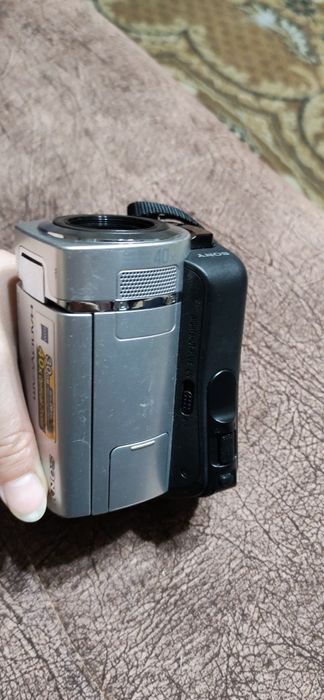 Продам камеру Sony Handycam DCR‑SR45E
