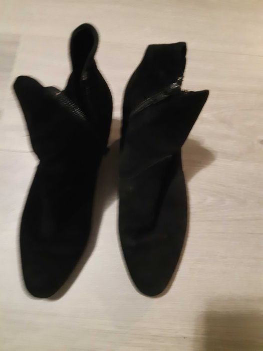 botine piele intoarsa