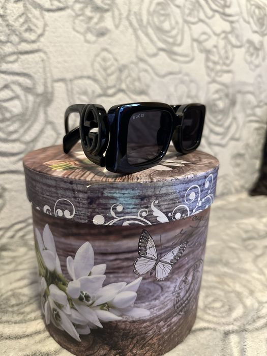 Vand ochelari Gucci originali