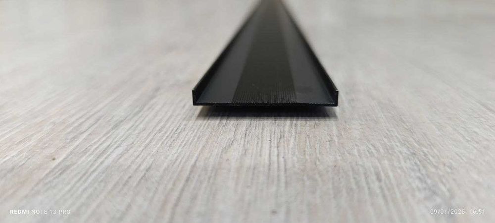 Алюминиевая торцевая кромка для скрытых дверей