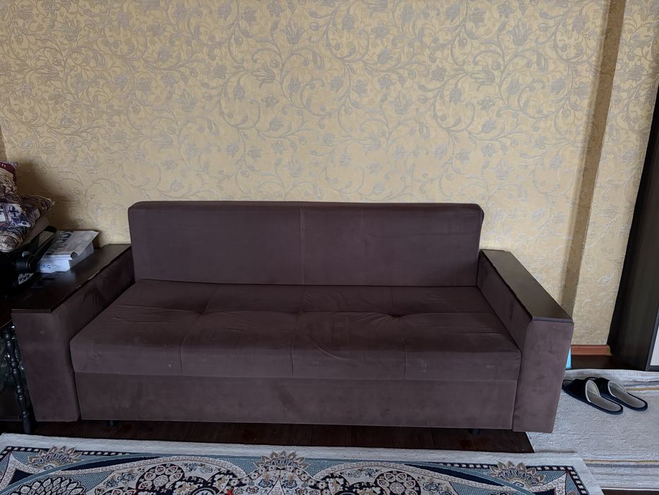 Продам диван тахта