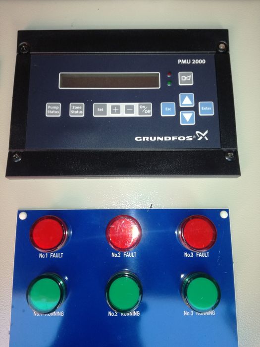 Управление за напорни помпи Grundfos