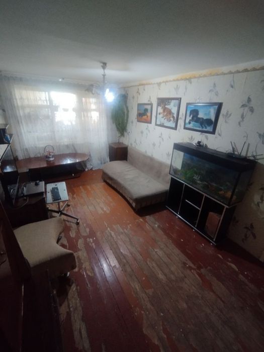 Продается 4/х комнатная квартира район Большой базаз