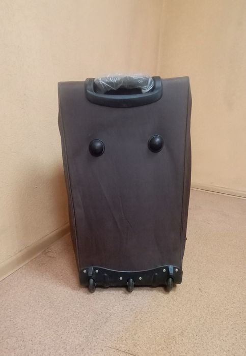 Продам сумку на колесах