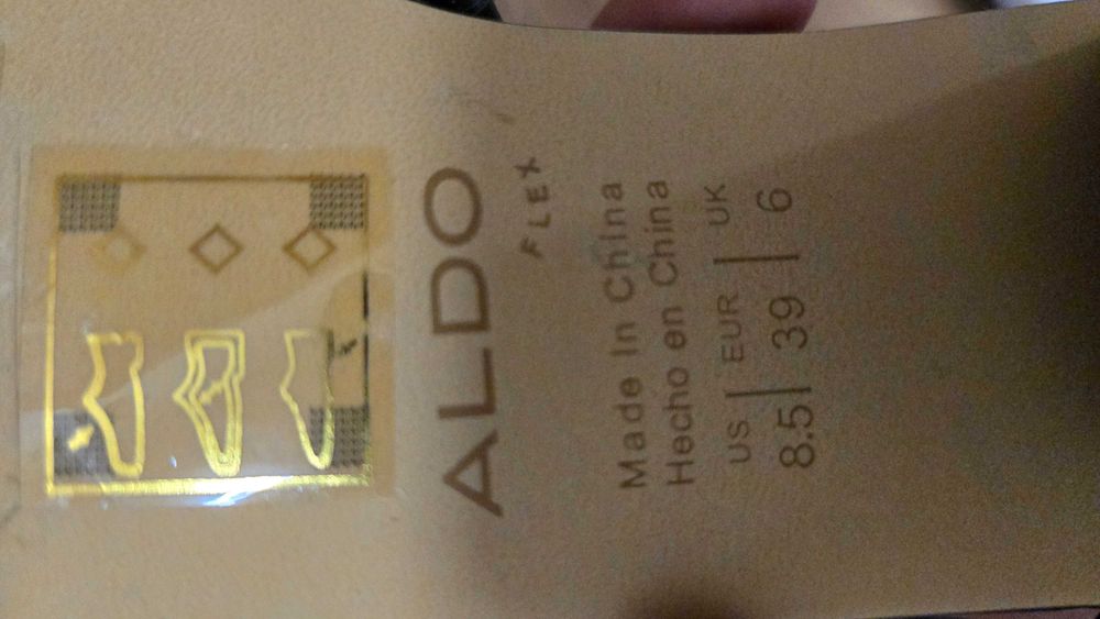 Сандали Aldo стилни и красиви