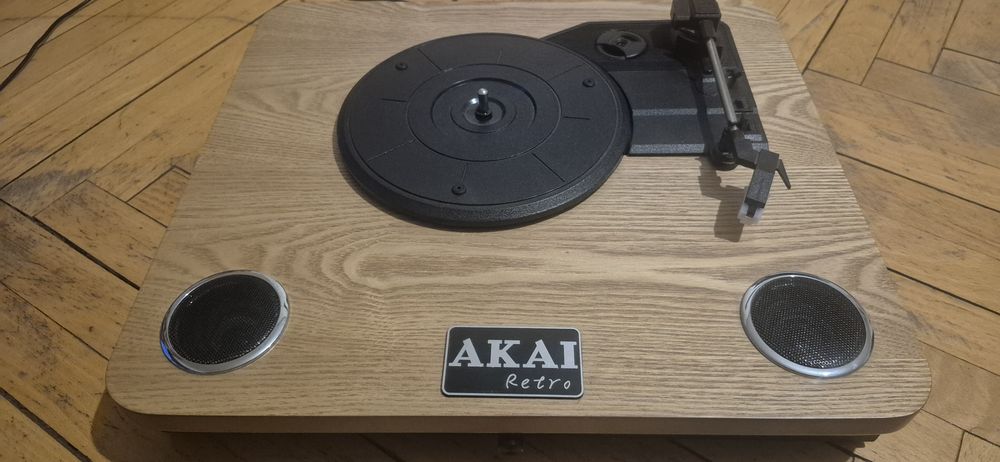 Pick-up Retro AKAI ATT-09 - Boxe integrate - Stare excelentă
