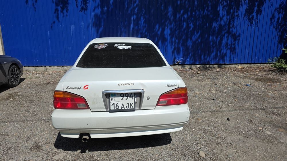 Продам Nissan laurel
