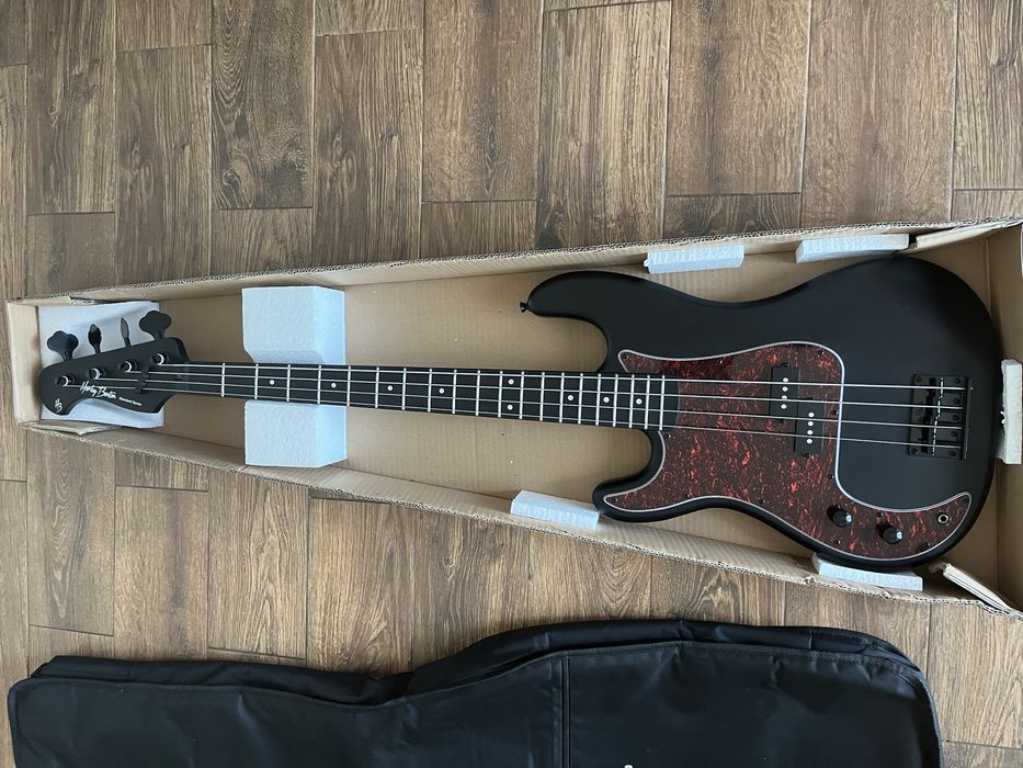 Chitara Bass stangaci Harley Benton