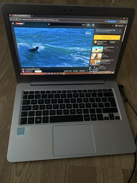 Laptop Asus Slim intel core m3,Display 14 inch,8gb ram,ssd 130gb m cu