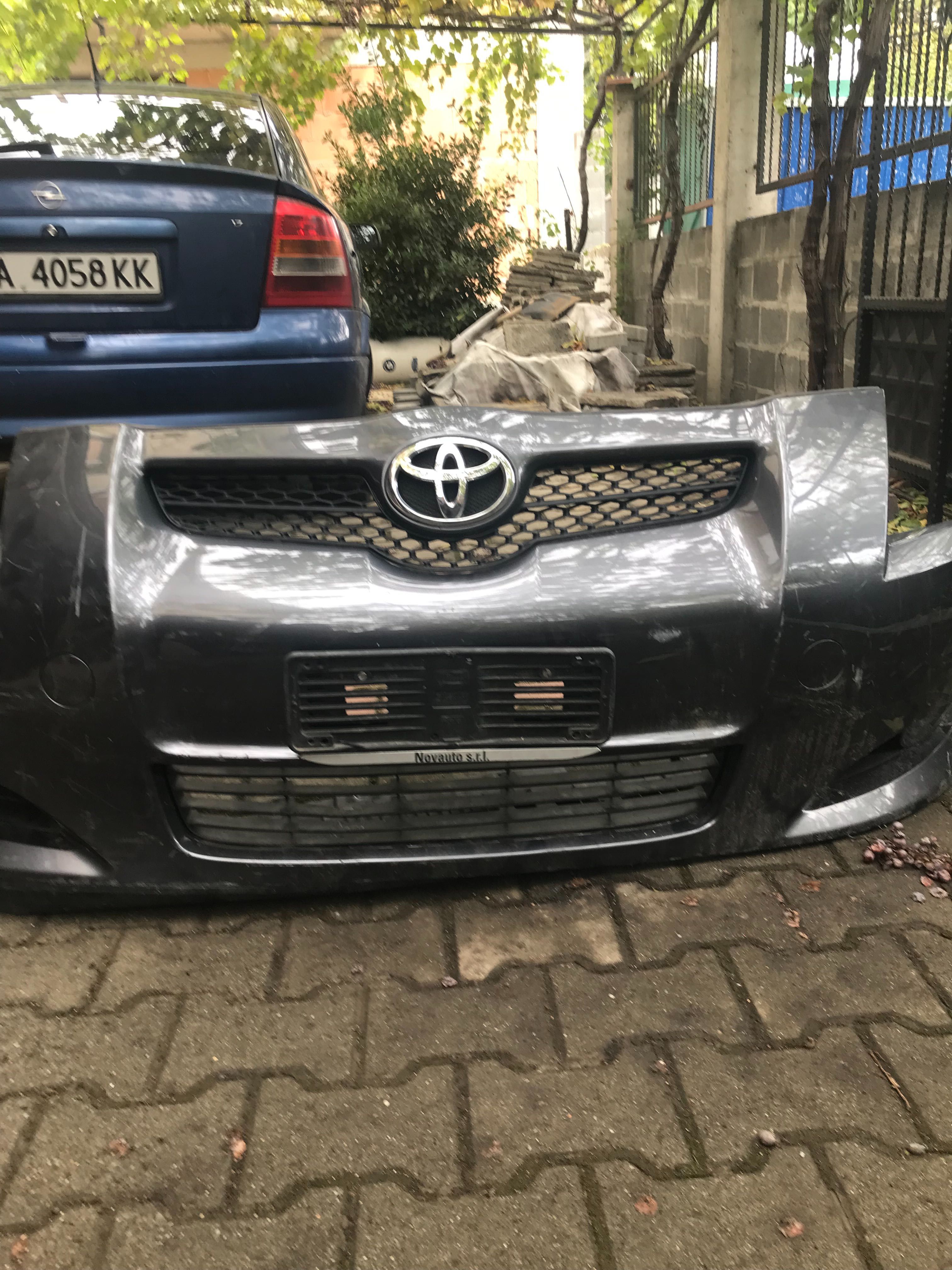 Решетка за броня за Тойота аурис гр. Айтос • OLX.bg