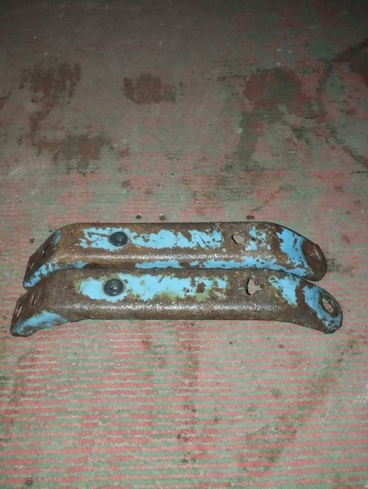 MTZ 80-82oldi darasi uchun ugolnik