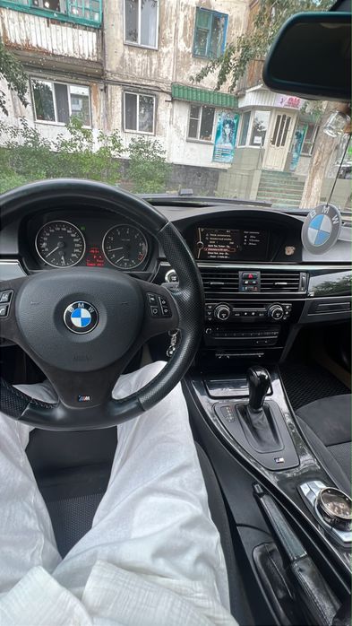 BMW 330 E90 2006