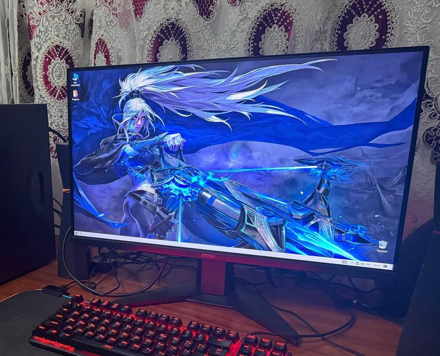 Игровой монитор 25 дюймов MSI 240 герц с отлкиком 0.5мс