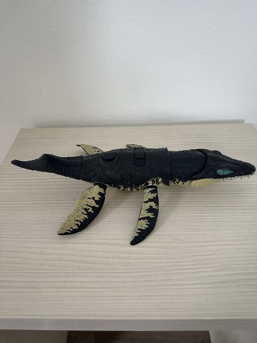 Mosasaur dino trackers