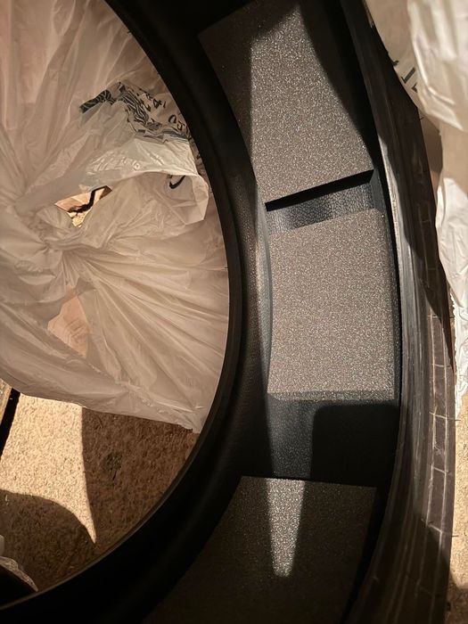 Pirelli 265-35-21 Dot24,25