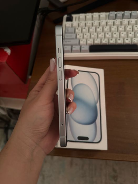 Продажа Iphone 15, 128 Гб