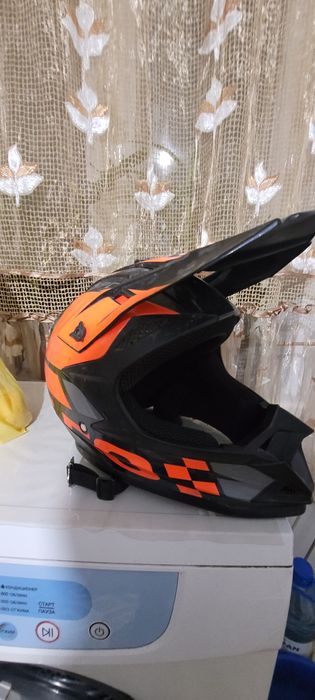 Продам шлем для эндуро