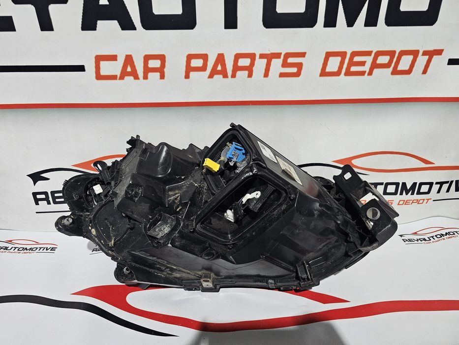 Far stanga led Mercedes GLE W166 dupa 2015 cod A1669062103