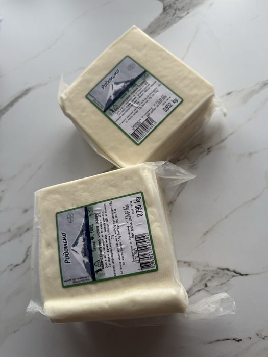 Краве, овче сирене и масло!