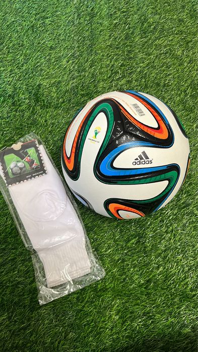 Футобольный мяч Brazuca