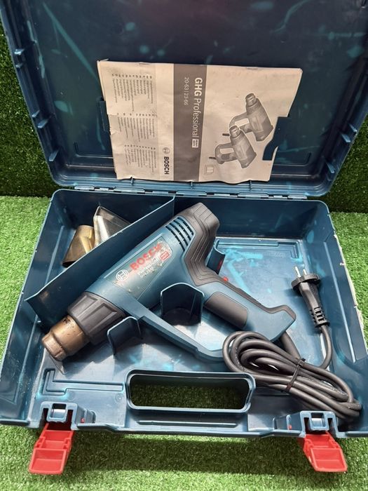 Пистолет за горещ въздух на Bosch GHG 23-66 с приставки