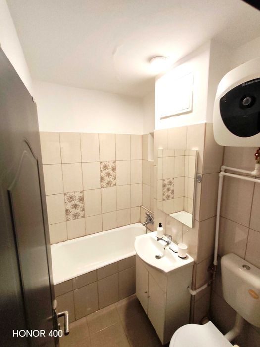 Garsonieră 38 mp renovată, mobilată - zona Doamna Ghica, strada Cremenita, bloc reabilitat,