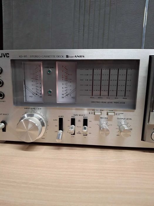 Дек JVC KD - 85