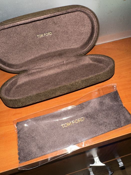 Tom Ford FT1022 01A Слънчеви очила