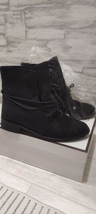 Продам демисезонные бательоны