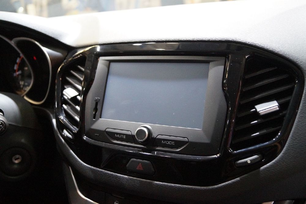 Магнитолла-монитор Lada Vesta