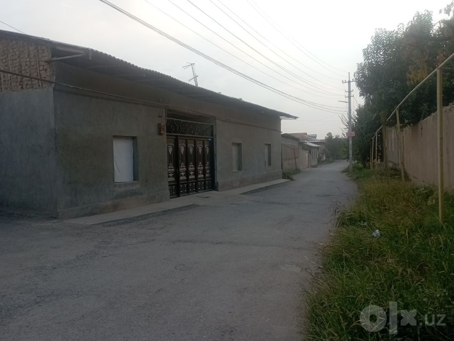 Quruq yer sotiladi 3-sotiq Fasat 20×15 oretir Yengi Tashmidan 1.5 km