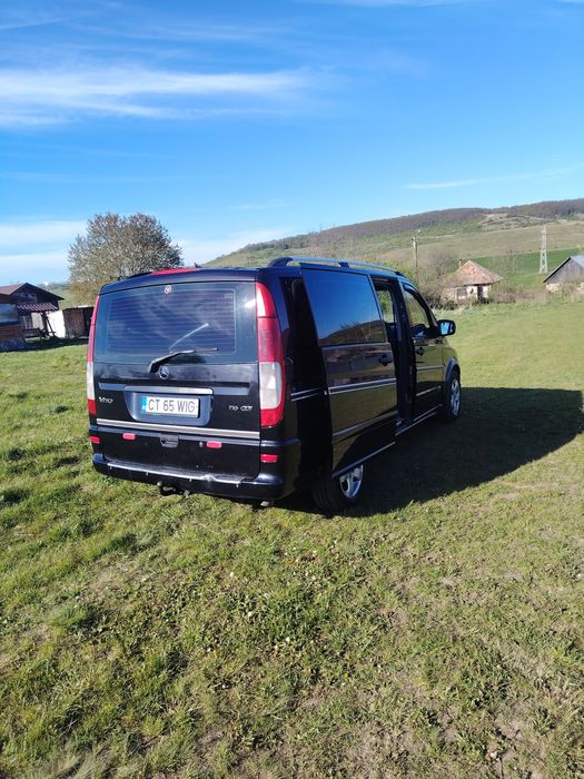 Vând sau Schimb vito V Clase 8+1 2011