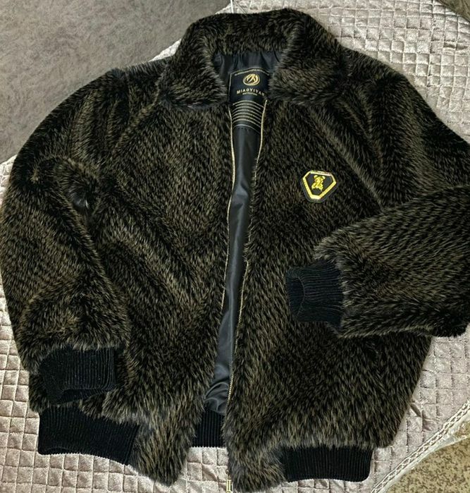 Күздік пальто сатамын, бағасы 20000т