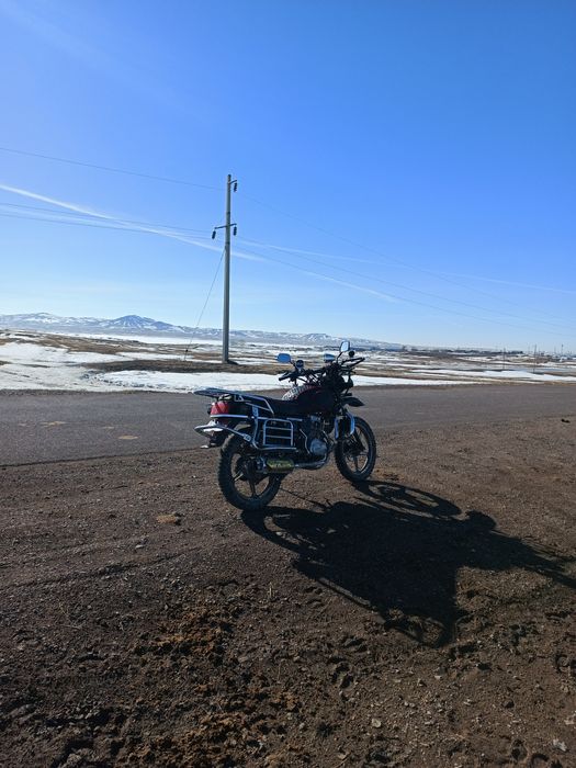 Продам мотоцикл 200 куб