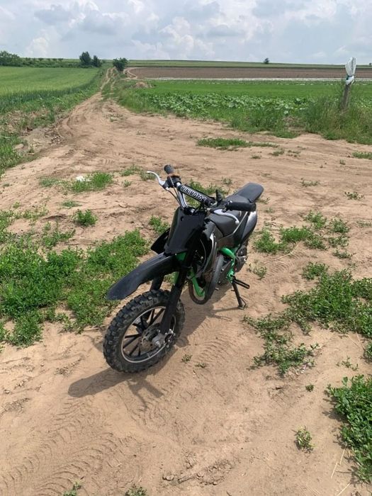 Vând crioss de 50cc