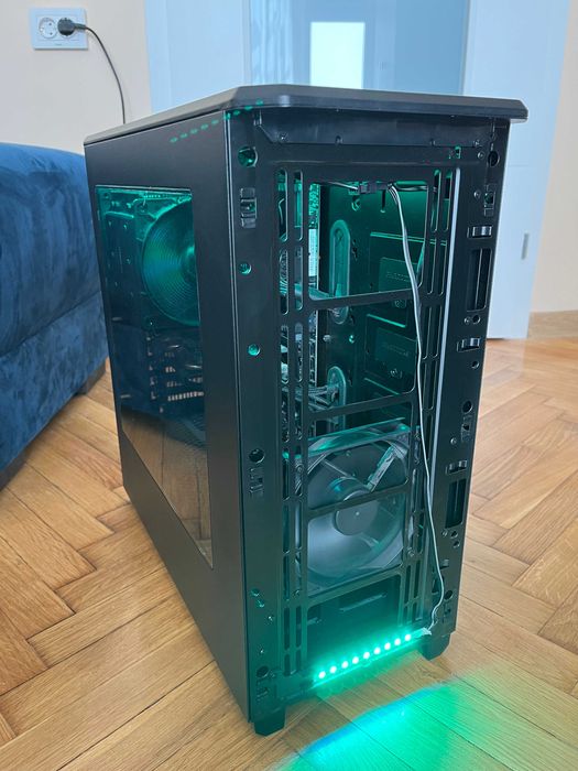 Настолен компютър i5 6600K, 8GB DDR4, HD7850, 256GB + 525GB SSDs