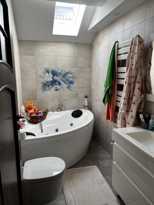 Vând casă P+M zona Gheorghe Apostol