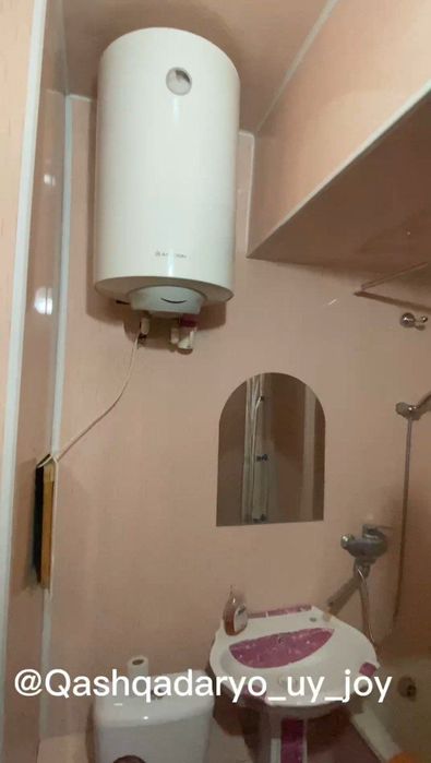 5.5 APTEKA orqasida dom ijaraga beriladi