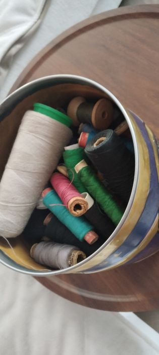 Нитки. Нитки для шитья