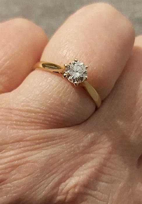 Inel logodna aur 18 carate, cu diamant 0,50 carate model vintage.