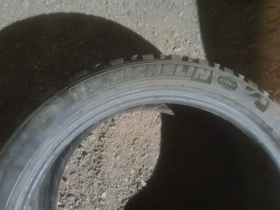 Продам шины зимние