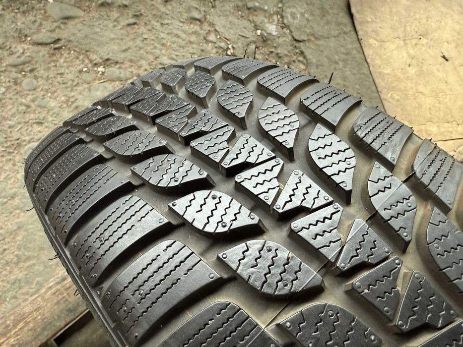 Anvelopa Iarna 205/45 R17 84V BRIDGESTONE Blizzak LM025 RSC - Runflat