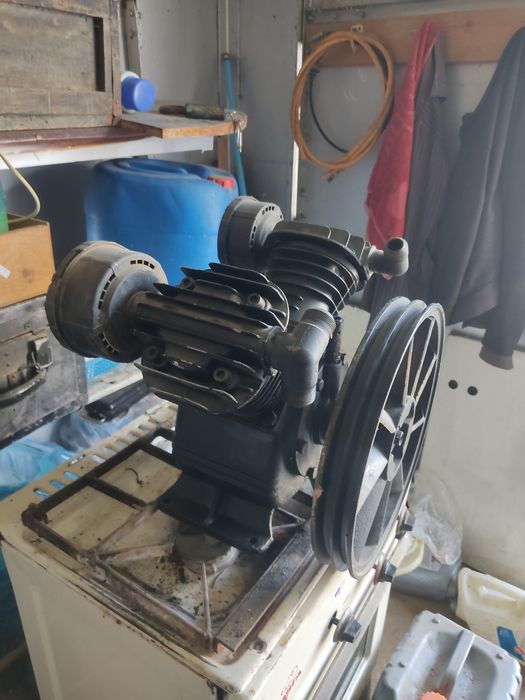 Продаю компрессор.