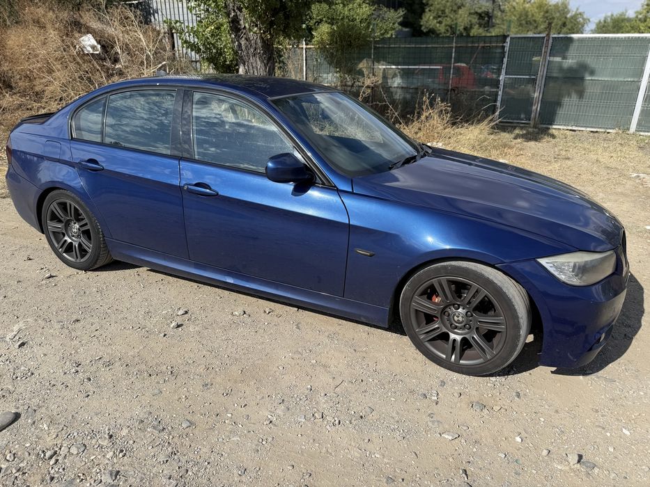 Bara spate m pachet bmw e90 praguri m pachet bmw e90 lci