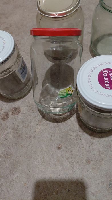 Буркани втора употреба. Чисти