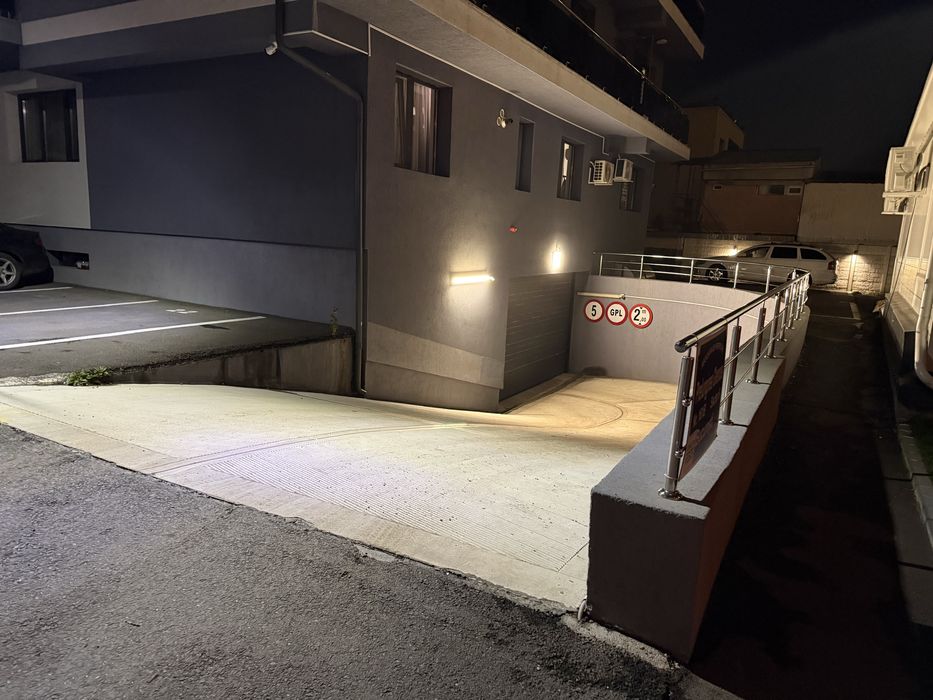 Locuri de parcare in garaj subteran (Prelungirea Ghencea)